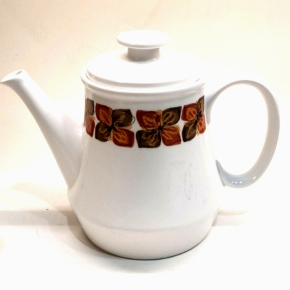 Noritake Southern Glow Progression design teapot 9005